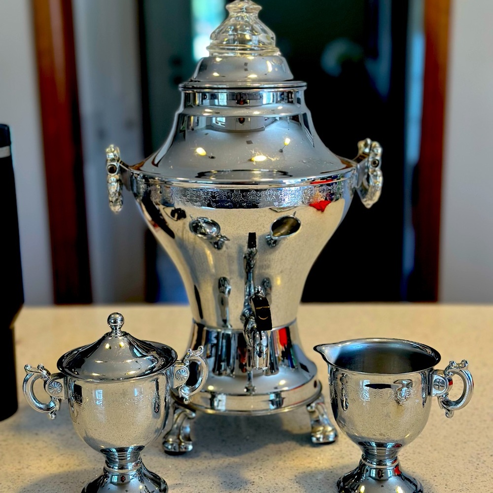Vintage Chrome 1950s United Electric Percolator